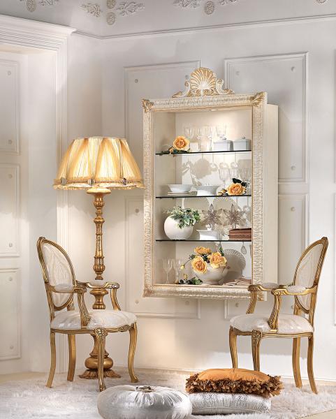 Vitrine suspendue