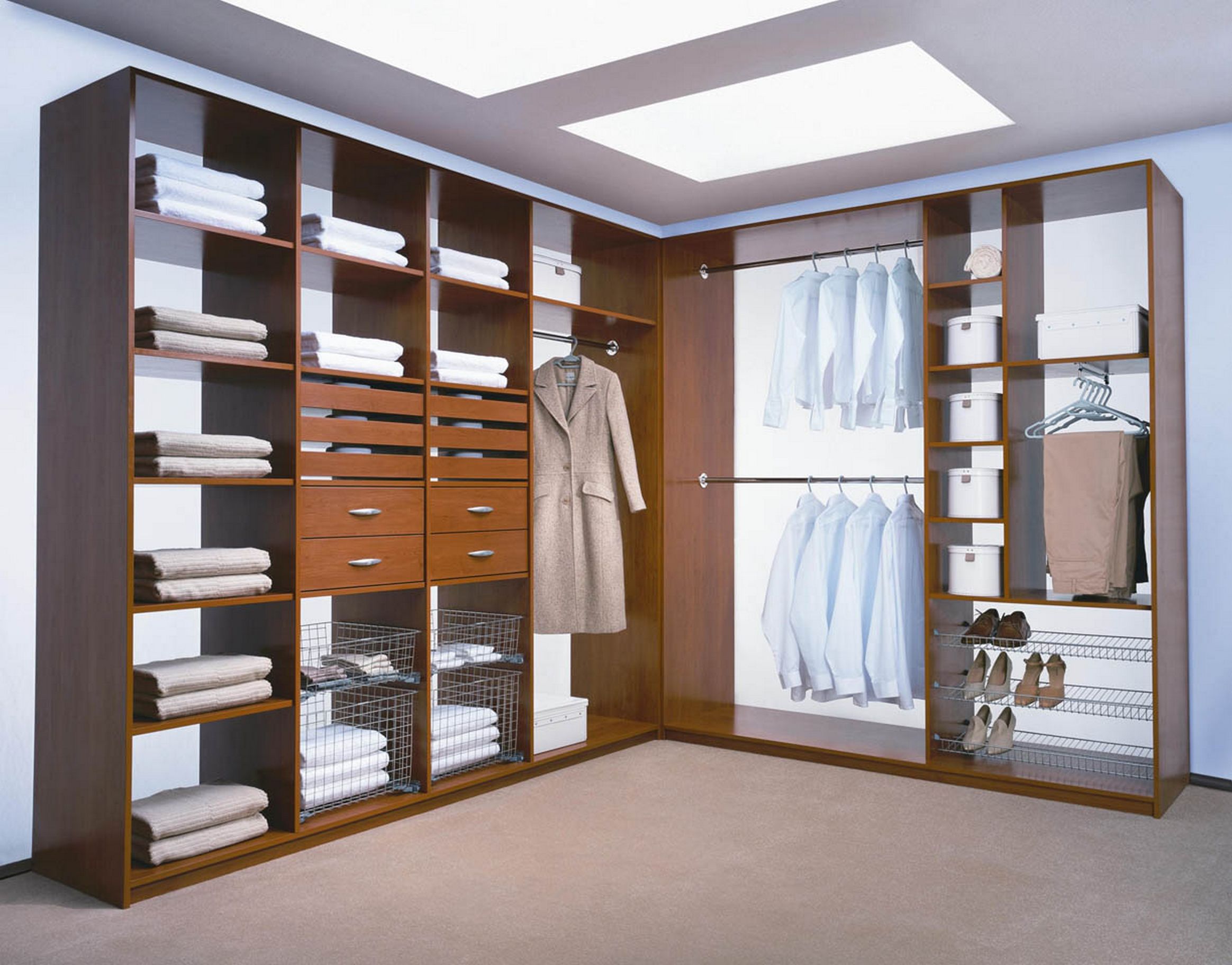 Un exemple de remplissage d'une armoire d'angle