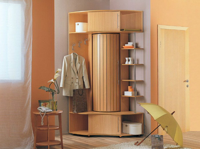 Armoire en bois aggloméré