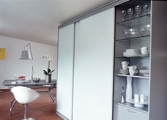 Armoire coulissante pour articles