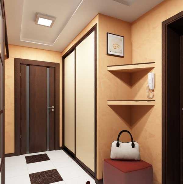 Armoire dans le couloir