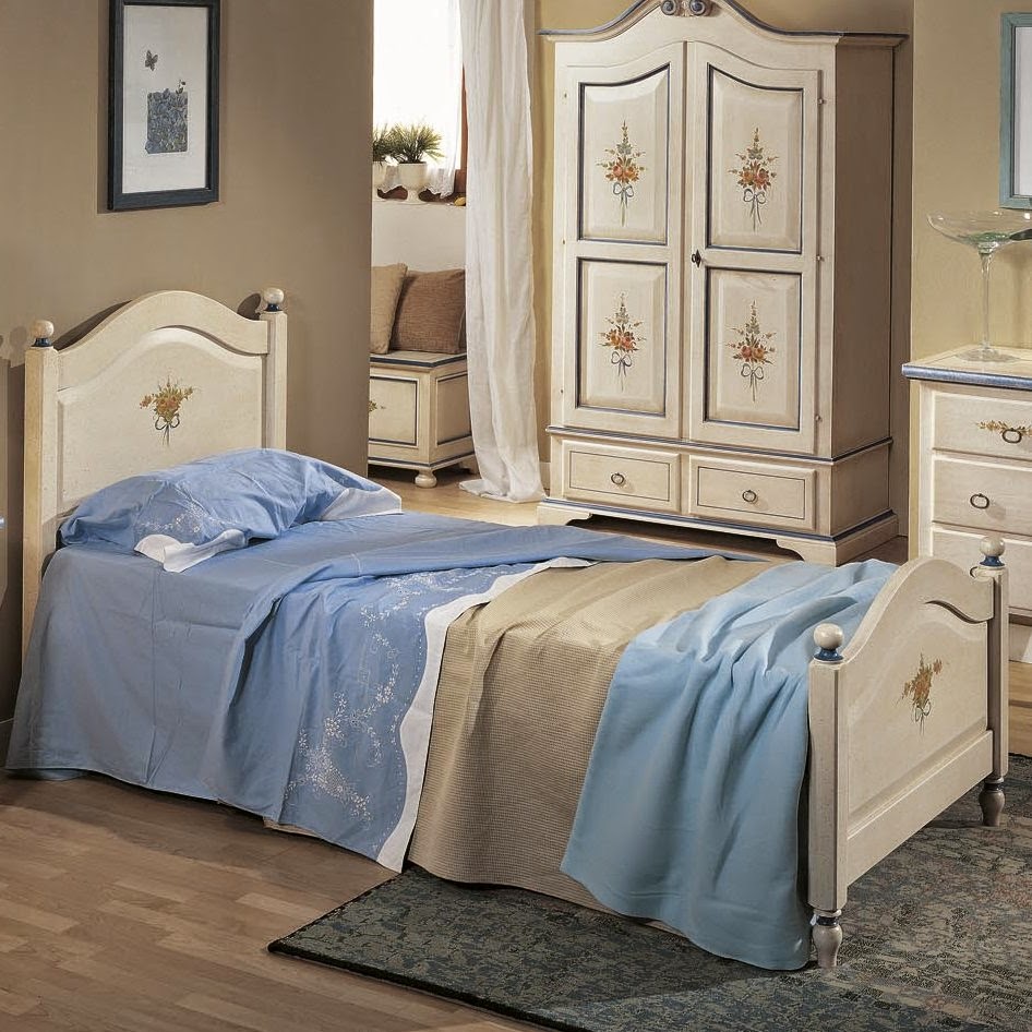 Armoire à l'intérieur de la chambre
