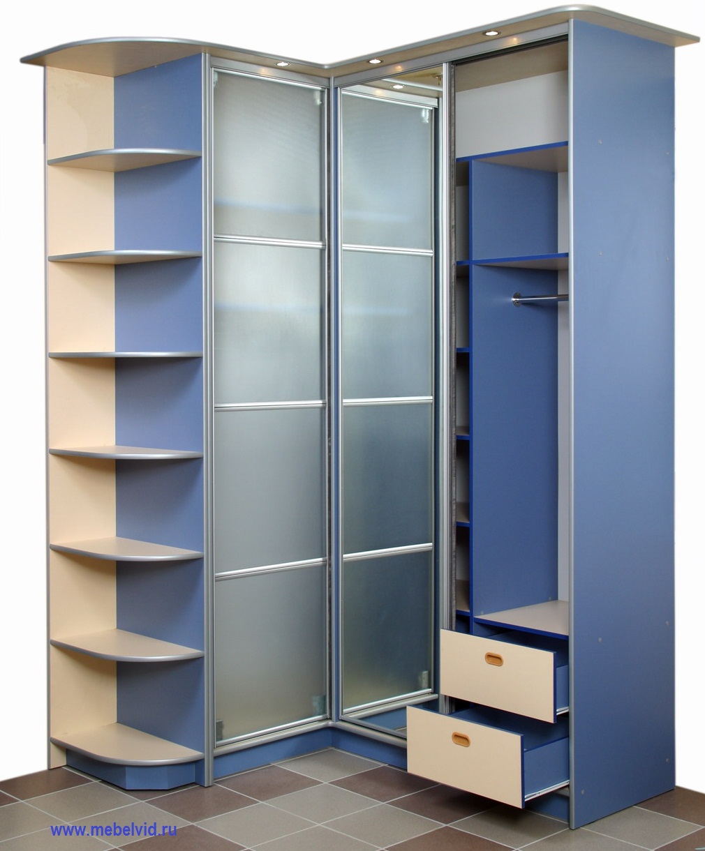 Armoire bleue