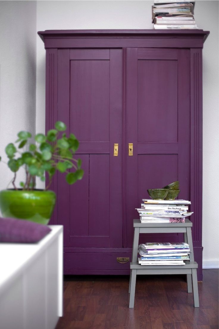 Armoire lilas