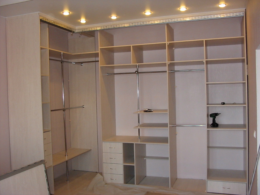 Armoire d'angle