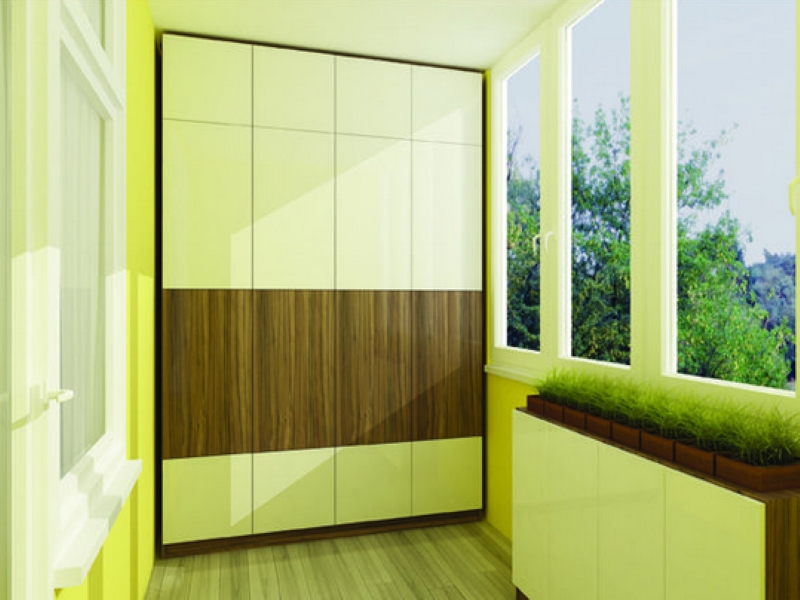 Armoire à quatre portes