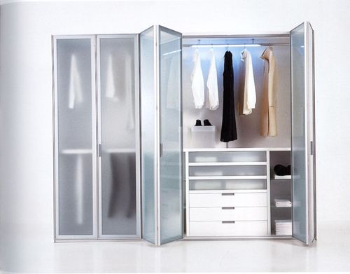 Portes accordéon avec verre dépoli