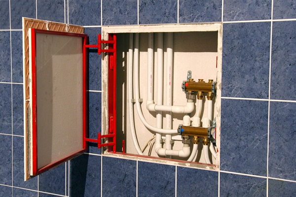 Salle de bain fonctionnelle et confortable
