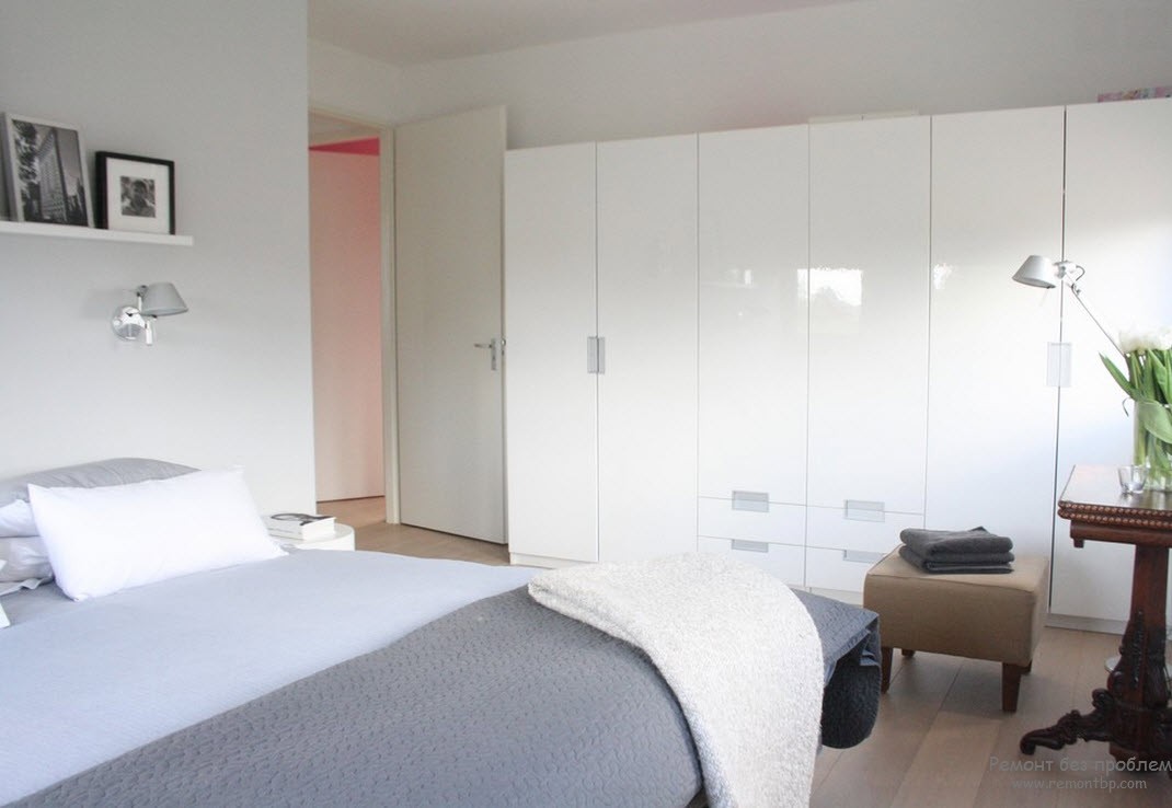 Armoire brillante