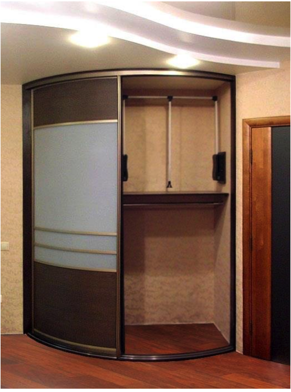 Armoire à pantographe