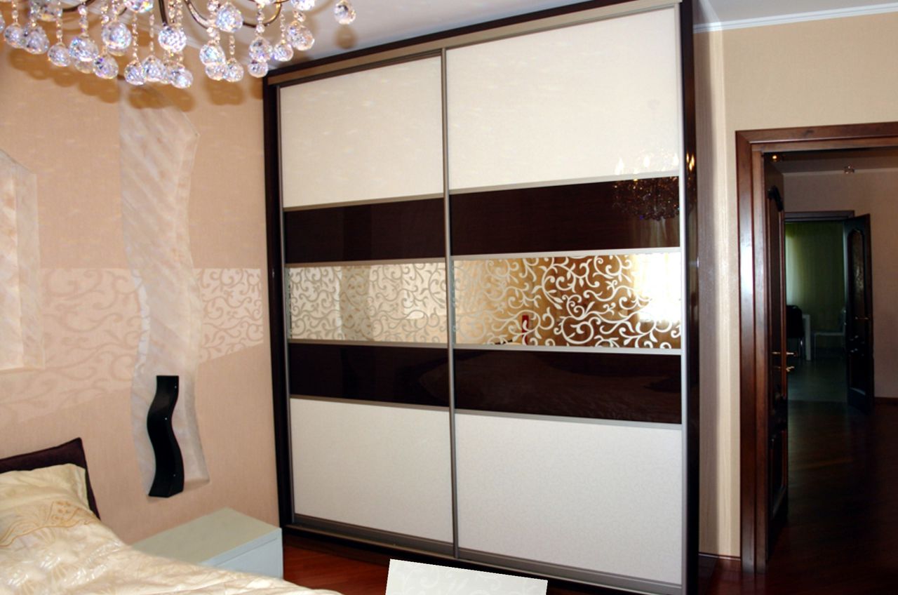 Armoire avec sablage
