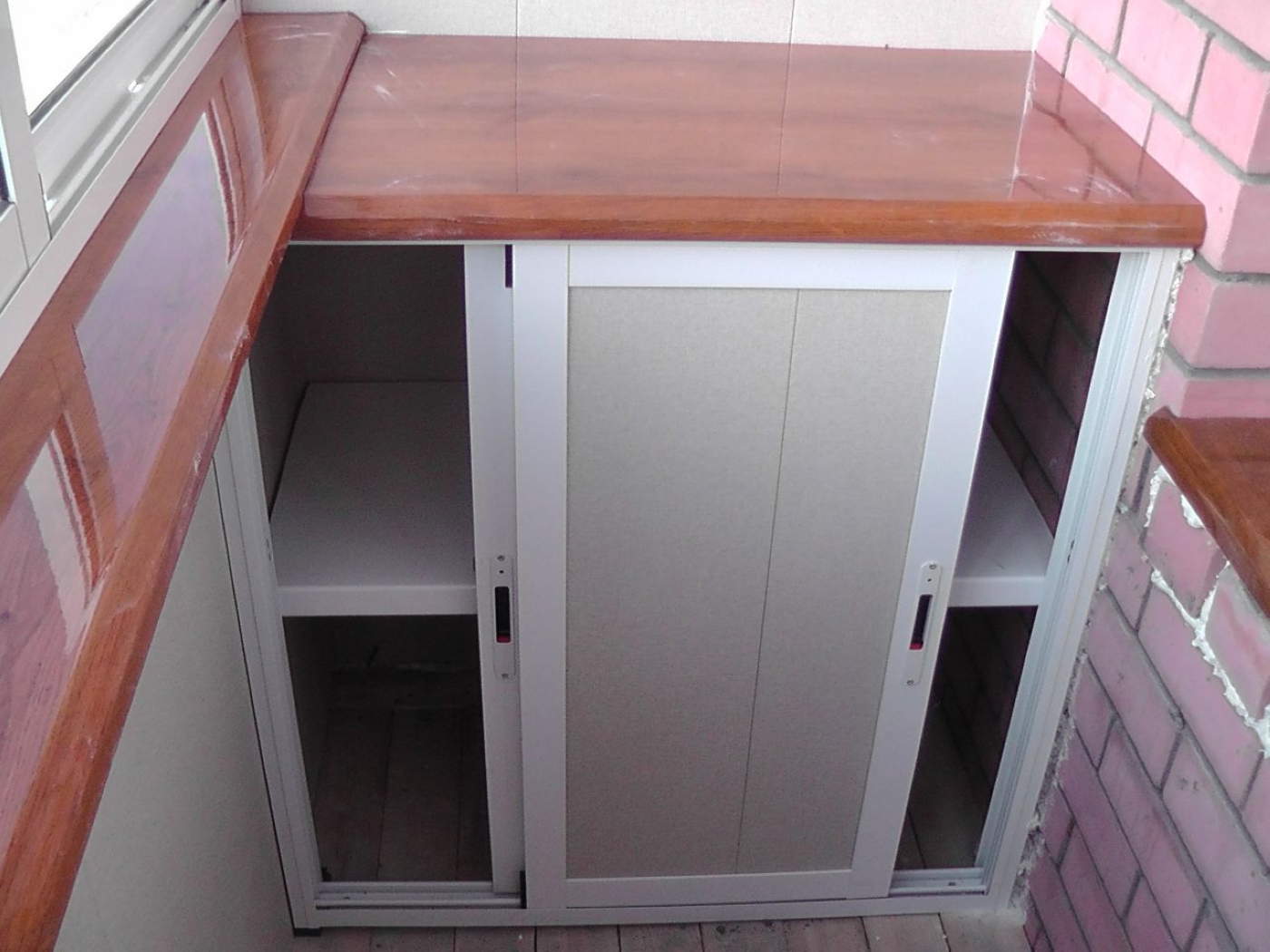 Armoires de balcon bricolage
