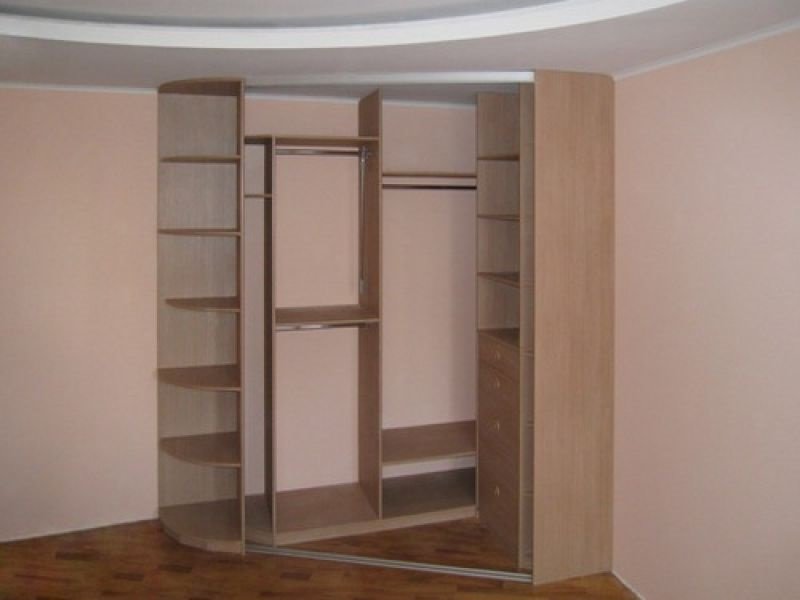 Armoire encastrée