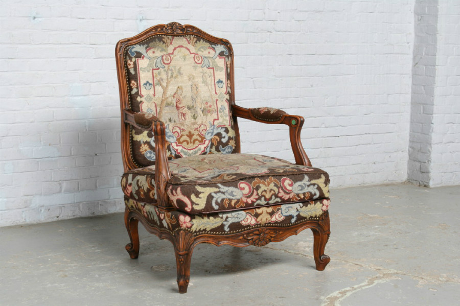 Chaise antique