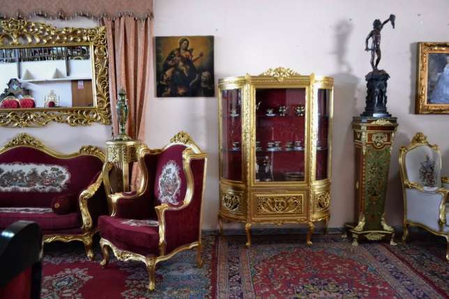 Ensemble mou antique baroque