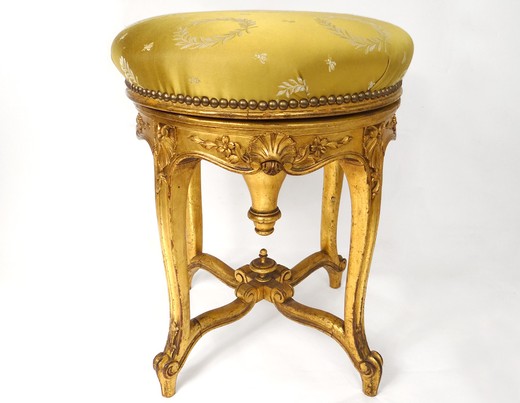 Chaise antique