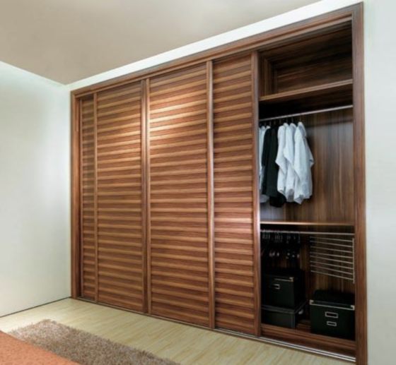 Armoire en bois