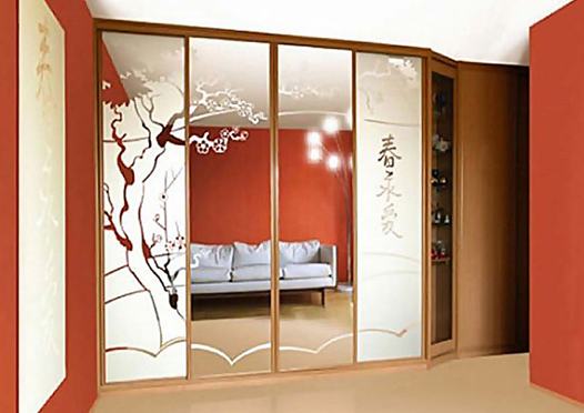 Armoire d'angle diagonale