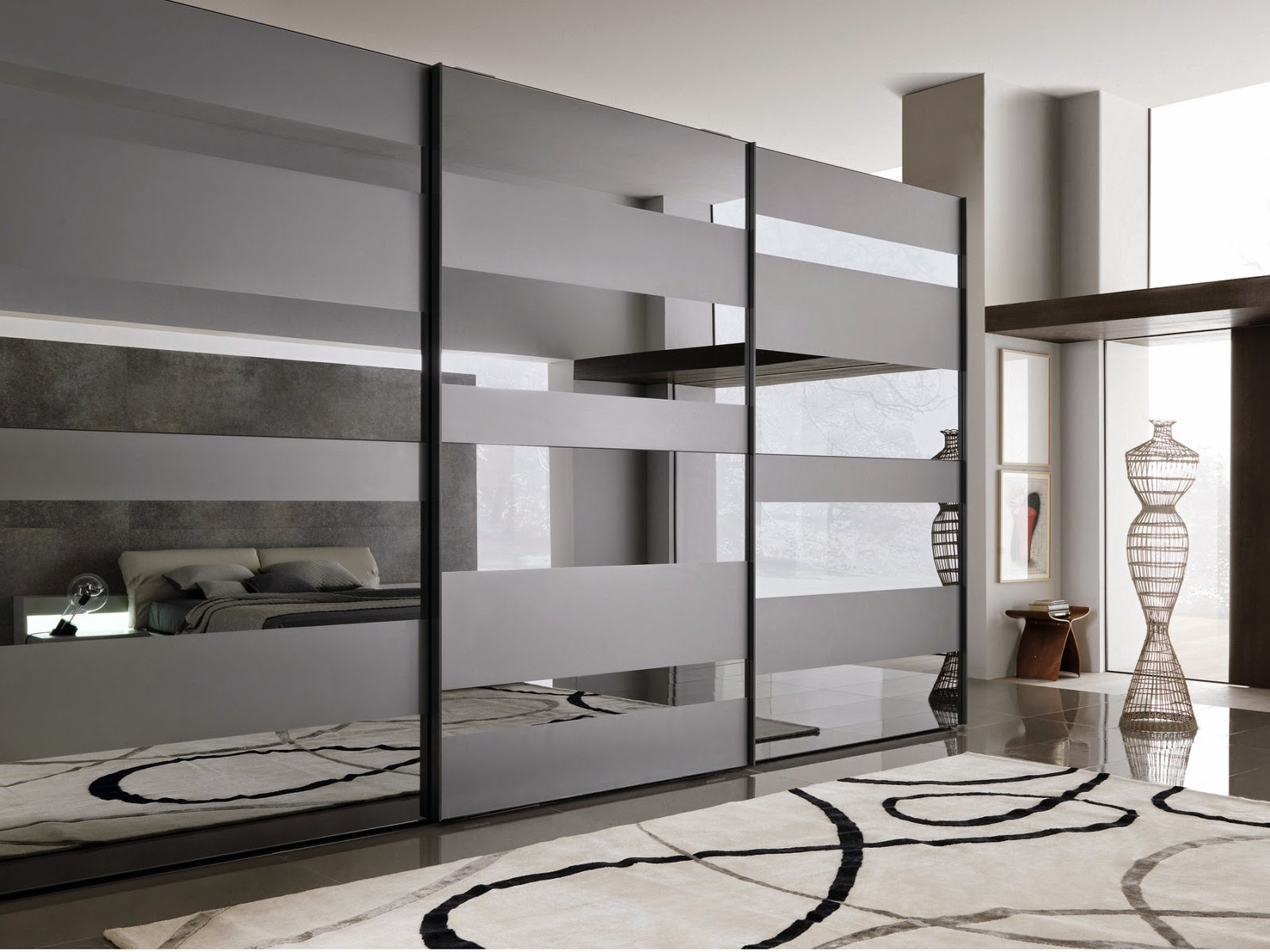 Portes avec miroir dans un placard