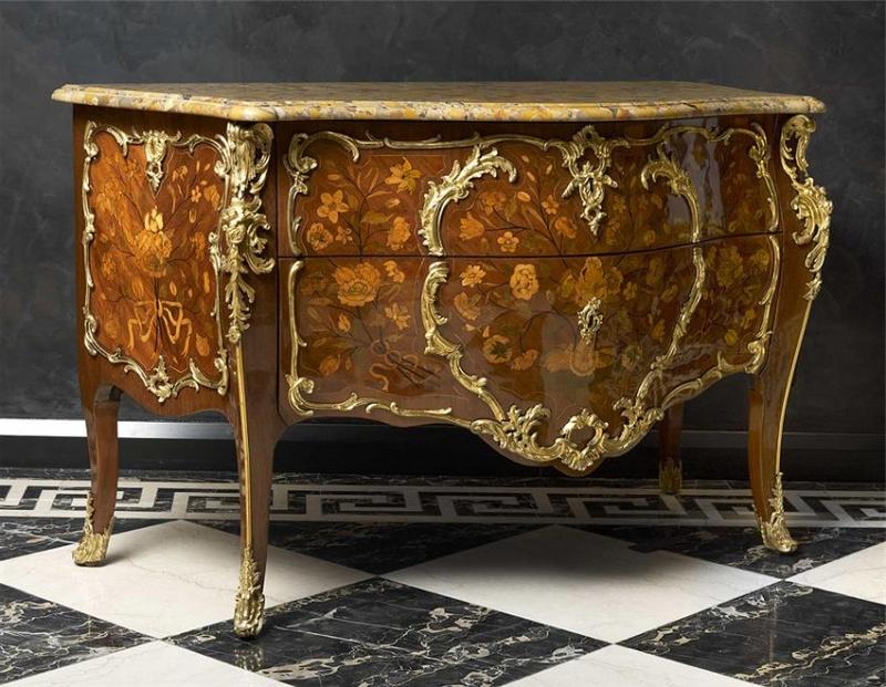 Meubles antiques