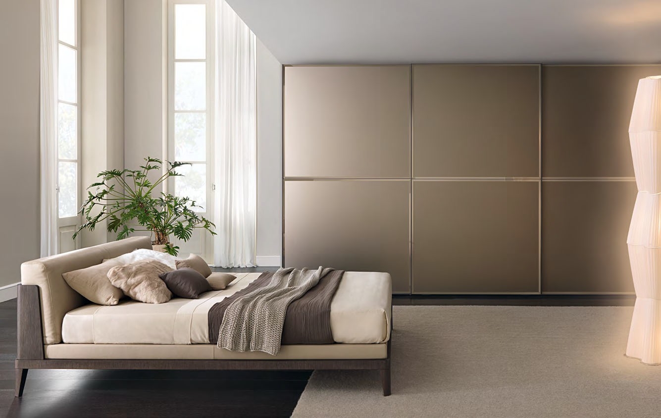 Armoire à la mode dans la chambre