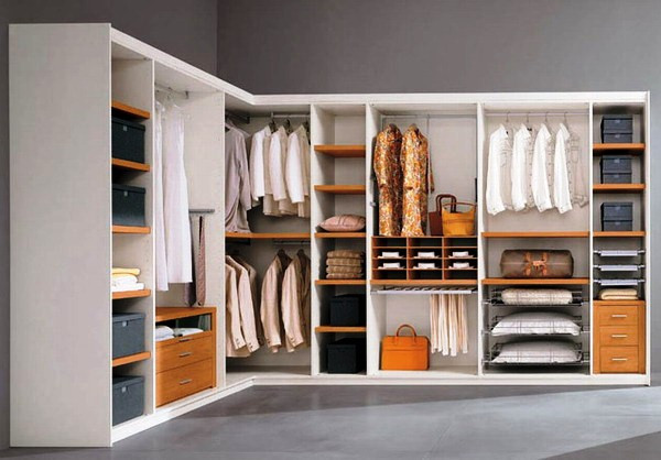 Remplissage de l'armoire en forme de G