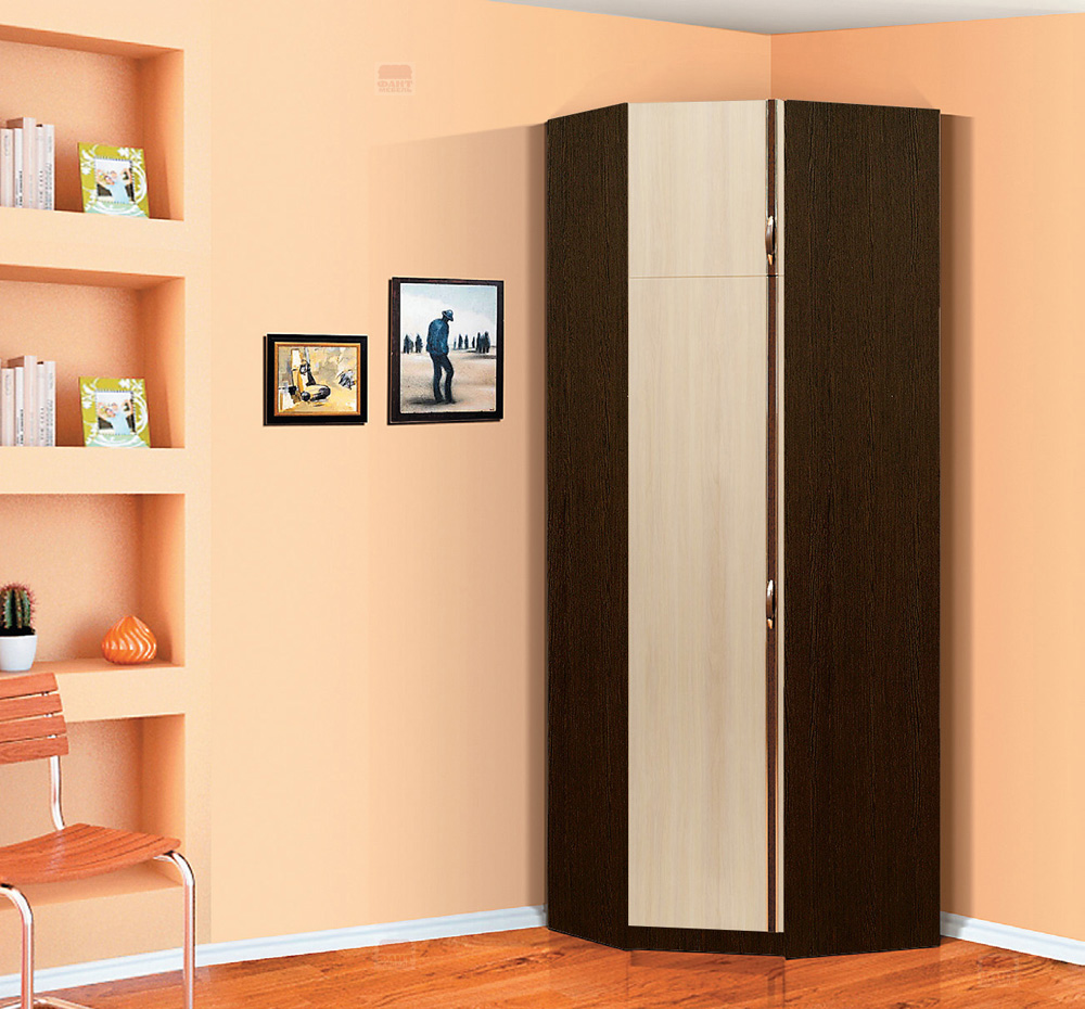 Petite armoire d'angle