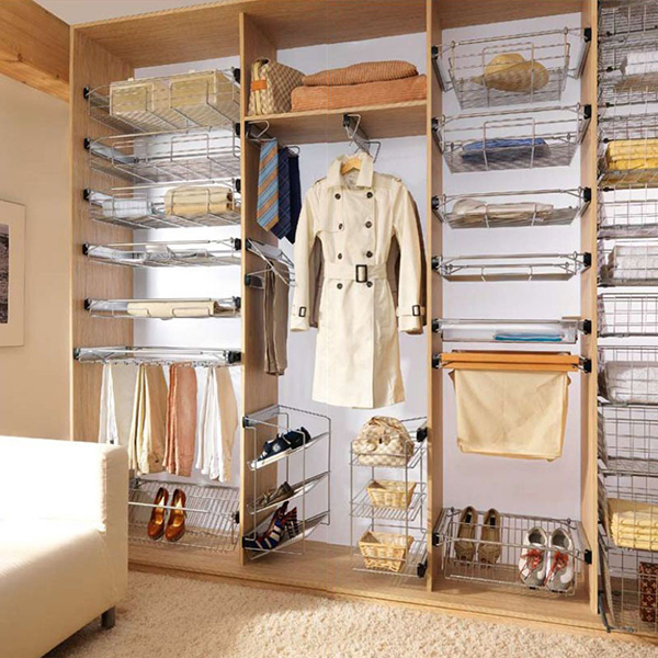 Exemple de remplissage de l'armoire encastrée