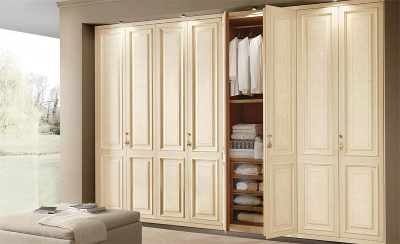 Armoire pivotante en niche
