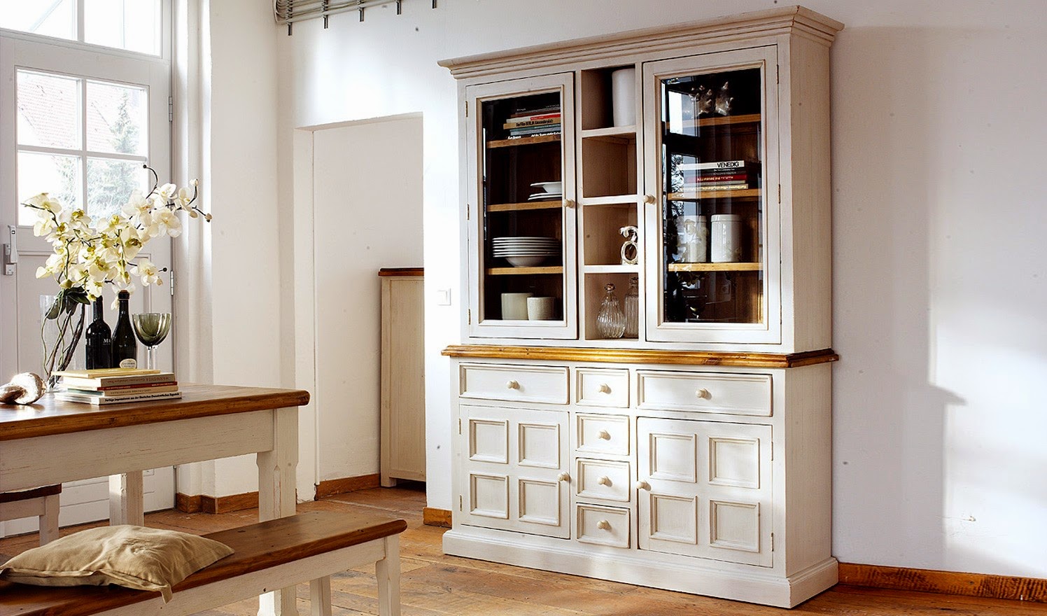 Disposition des plats dans le buffet