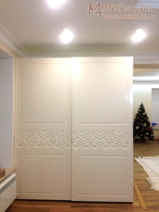 Armoire coulissante avec fraisage