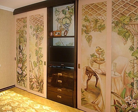 Armoire coulissante avec peinture batik