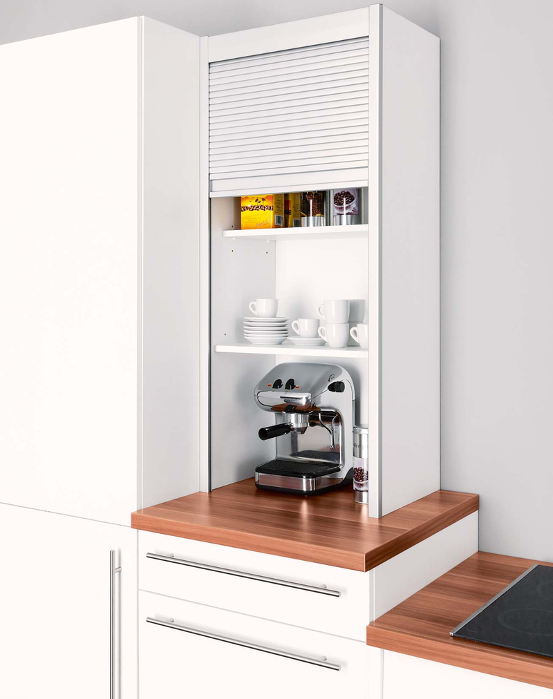 Armoire de cuisine avec volets roulants