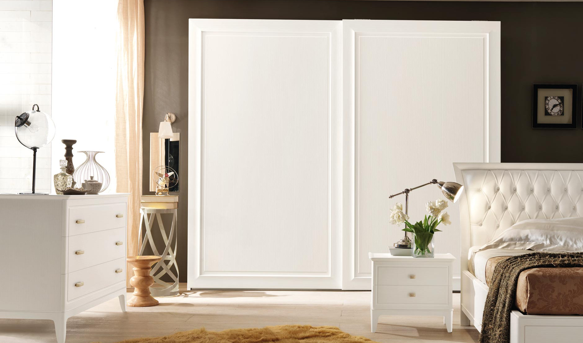 Armoire avec façade en MDF