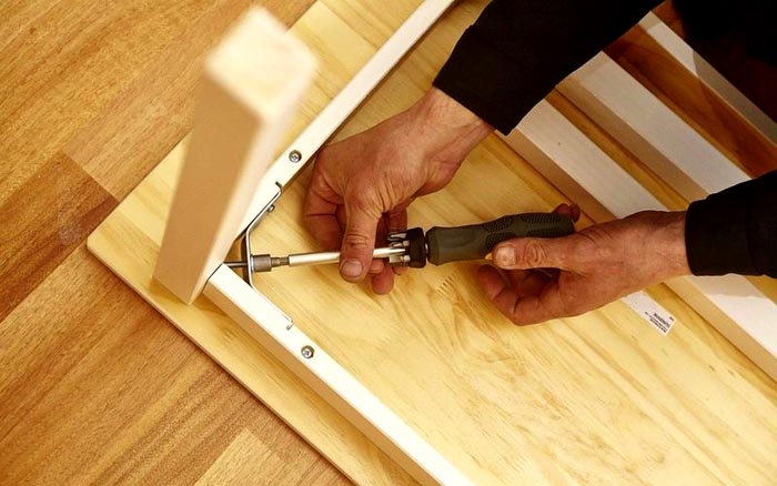 L'assemblage des meubles est une étape cruciale