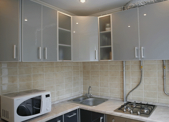 Armoire suspendue d'angle