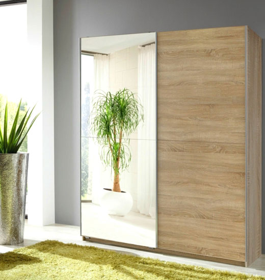 Armoire étroite avec une porte