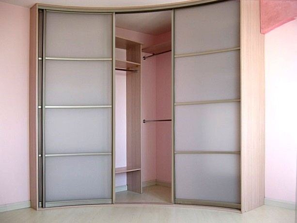 Armoire d'angle encastrable