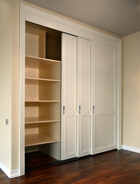 Armoire en MDF blanc