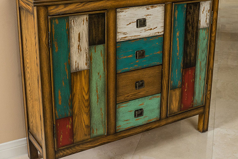 Ancienne décoration d'armoire bricolage