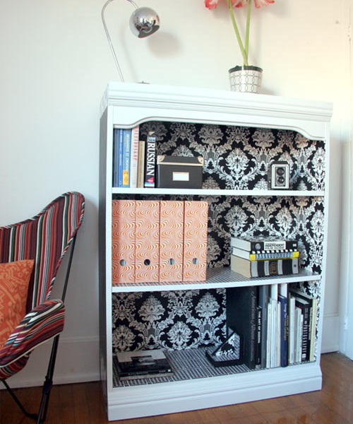 Comment mettre à jour l'armoire à l'aide de papier peint