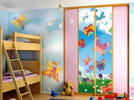Comment choisir un design de façade pour une garde-robe pour enfants