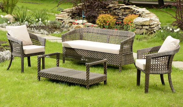 Beaux meubles de jardin