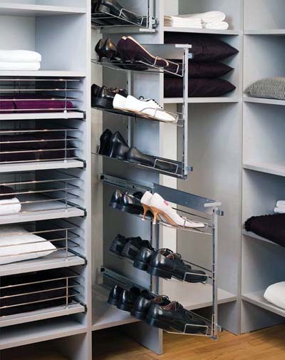 Modules pour chaussures dans l'armoire