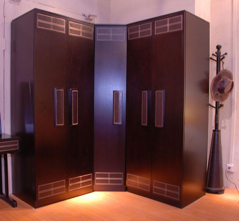 Armoire insolite