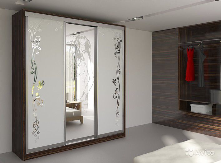 Décoration d'armoire
