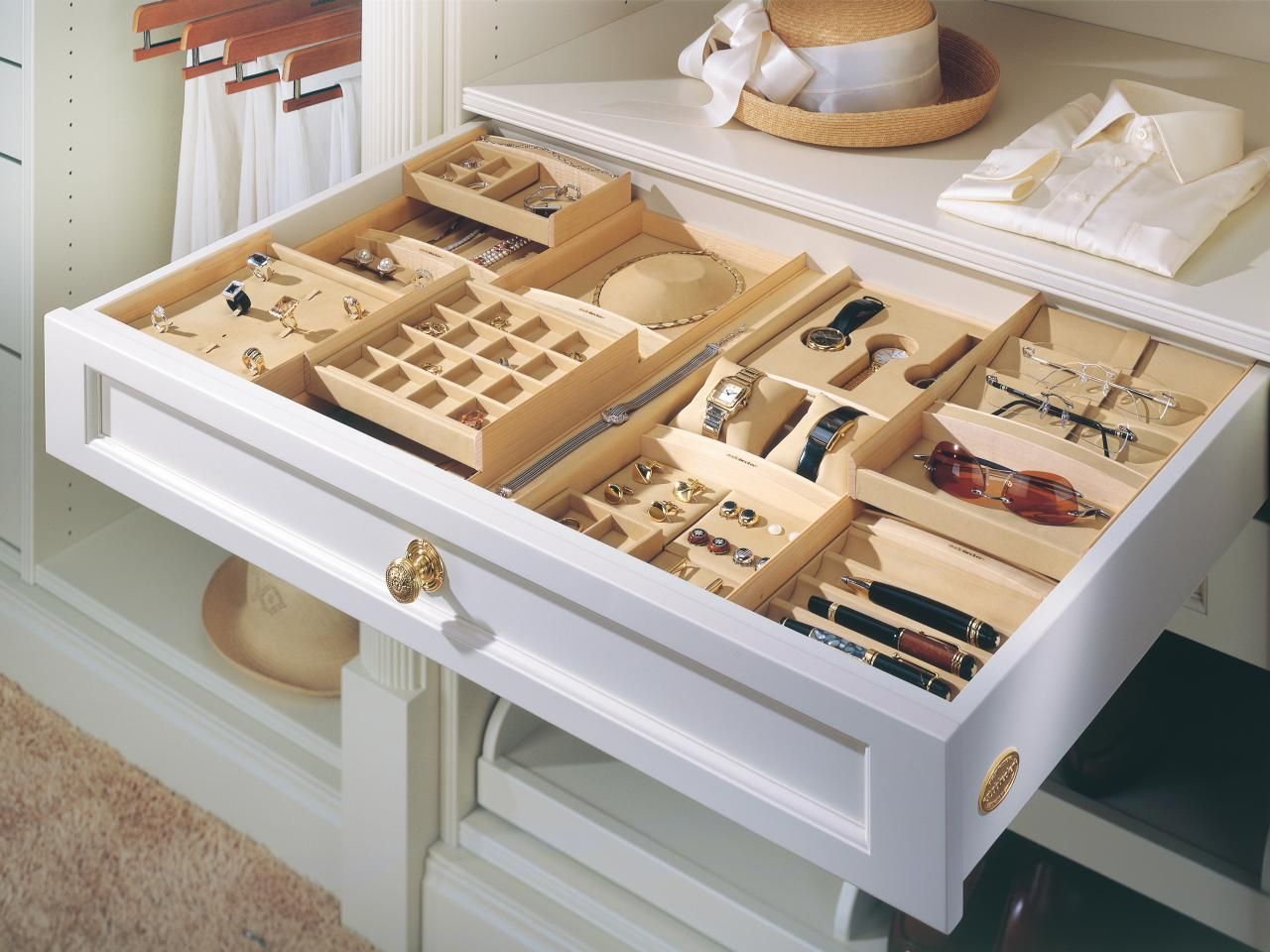 Etui pour bijoux et bijoux