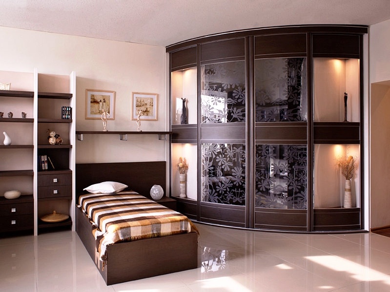 Armoire avec inserts combinés