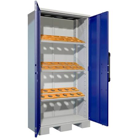 Armoire avec étagères inhabituelles