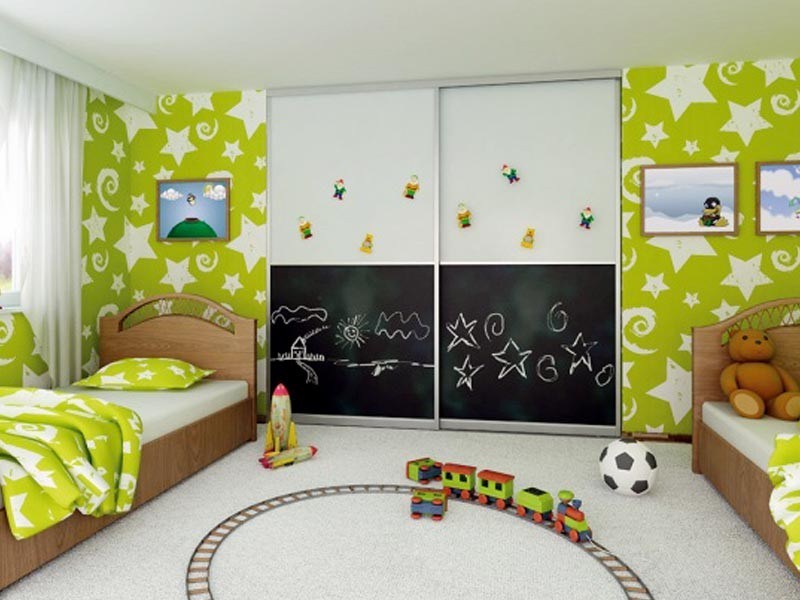 Armoire dans la chambre des enfants